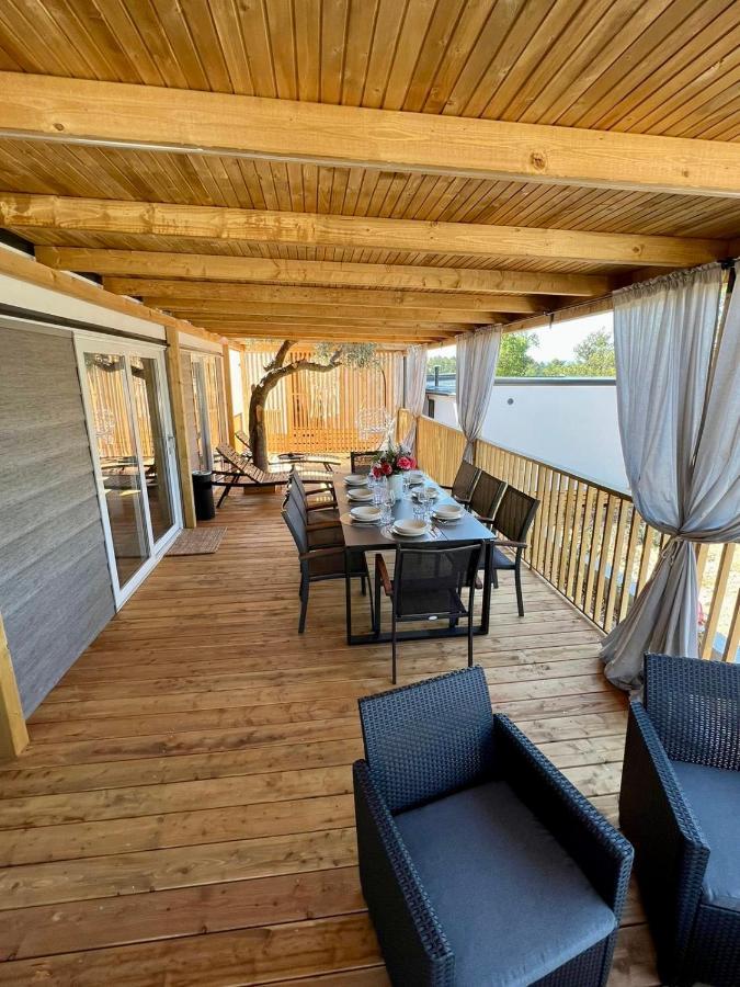 Villa Family Grand De Luxe Mobilhome Selce Exterior foto