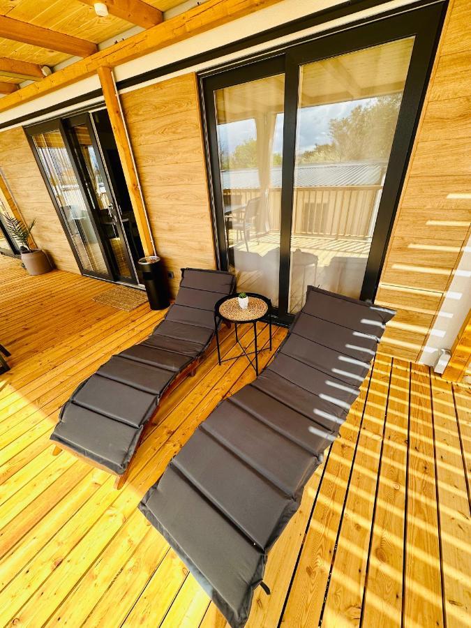 Villa Family Grand De Luxe Mobilhome Selce Exterior foto